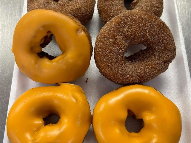 pumpkin donuts2
